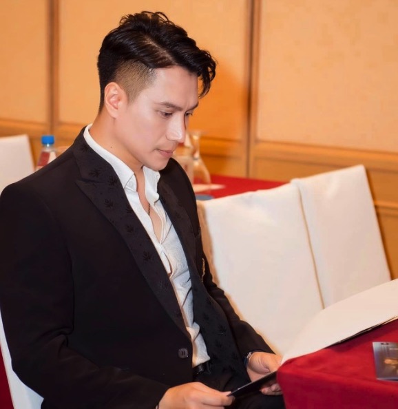 CEO Hoàng Đức Long